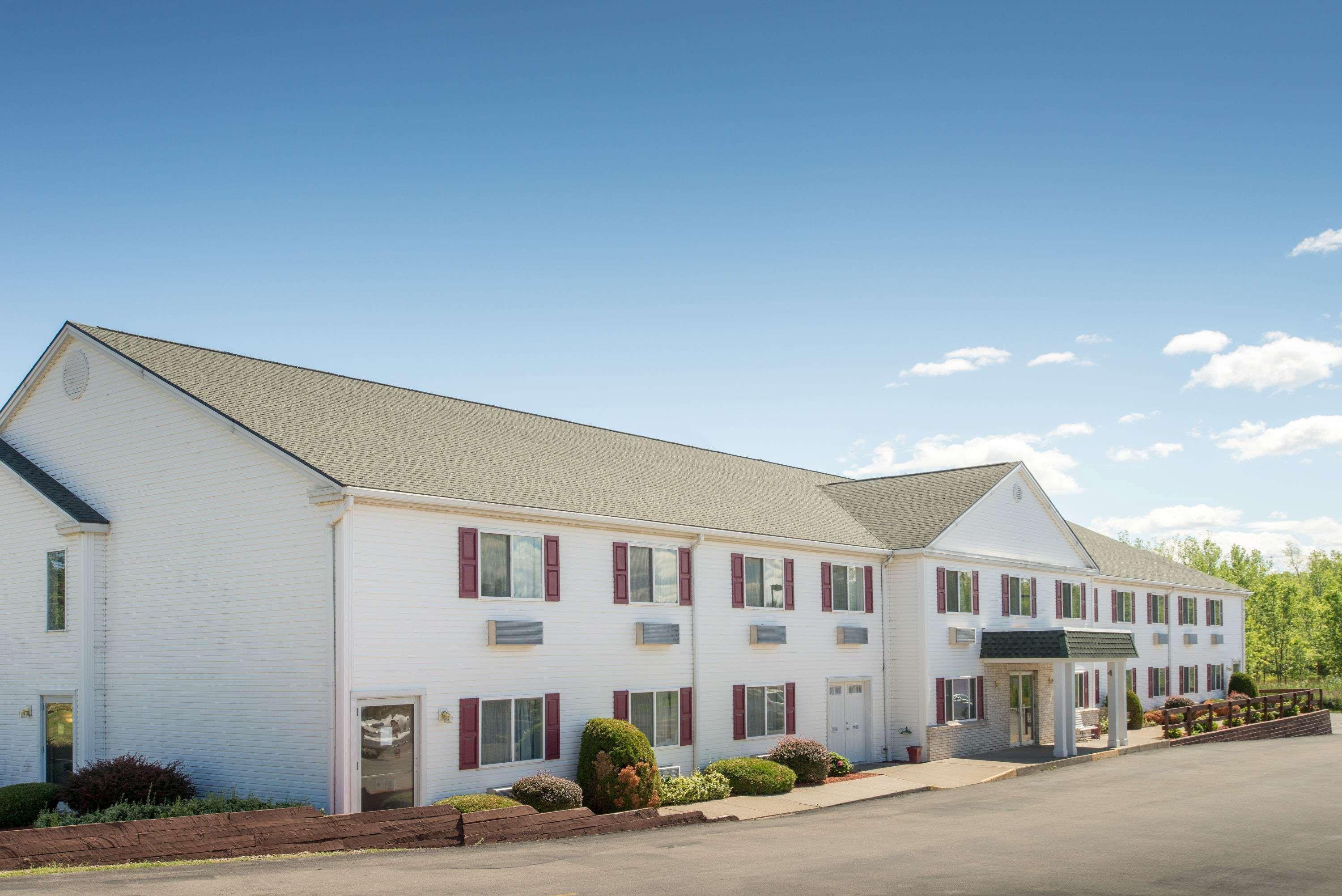 Super 8 By Wyndham Webster/Rochester Buitenkant foto